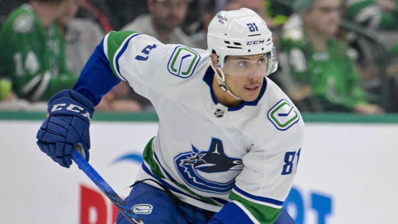 Canucks: Dakota Joshua leaves game with apparent leg injury